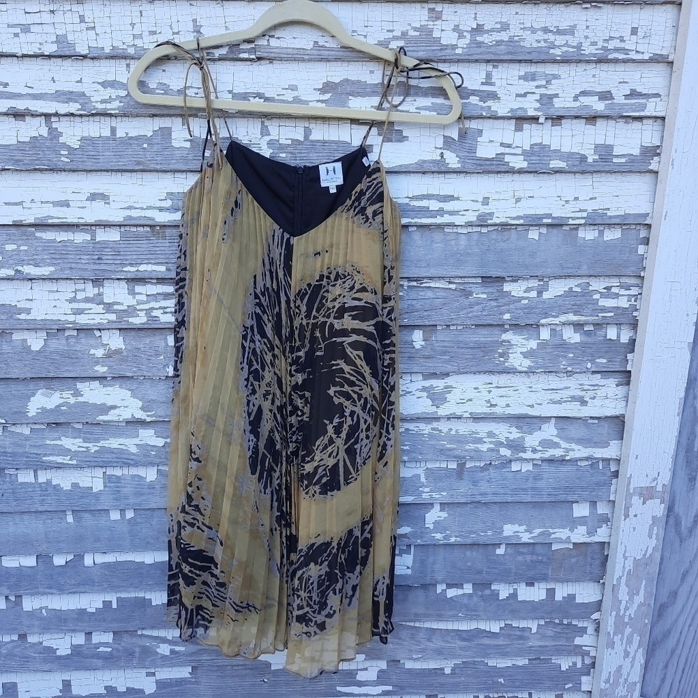 🌟 Halston Heritage flowy pleated spaghetti strap cocktail dress size xxs